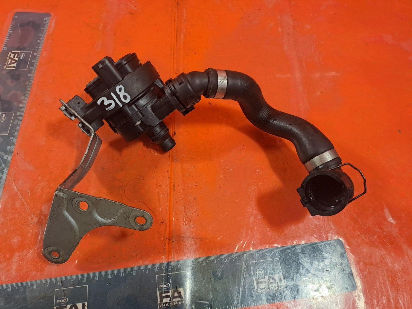 ✅2016 BMW 2 SERIES M240I F22 AUXILIARY WATER PUMP 8605322 + WARRANTY A318 - Image 1