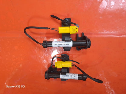 ✅BMW 330E G21 2.0 PETROL 2022 PEDESTRIAN PROTECTION BONNET ACTUATOR PAIR 7449429 - Image 2