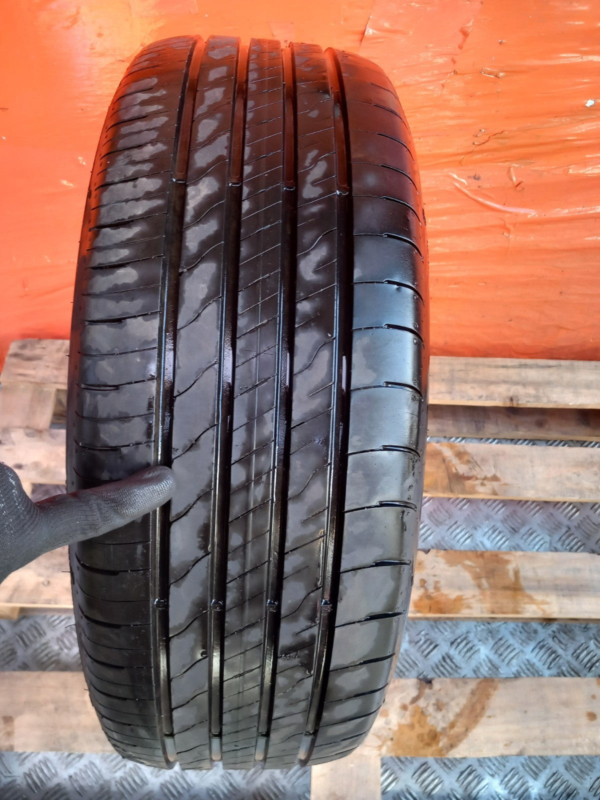Good Year Tyre 215/55 R18 6,5 mm Warranty xAA - Image 8