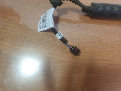 ✅Audi Q4 E-Tron S Line 2023 Left Side Tailgate Gas Strut 89A827851B Warranty - Image 4