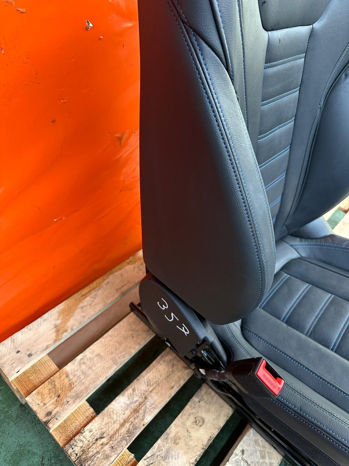 ebay-src:https://i.ebayimg.com/00/s/mtywmfgxmjaw/z/lioaaeswjljpqvzr/$_57.jpg