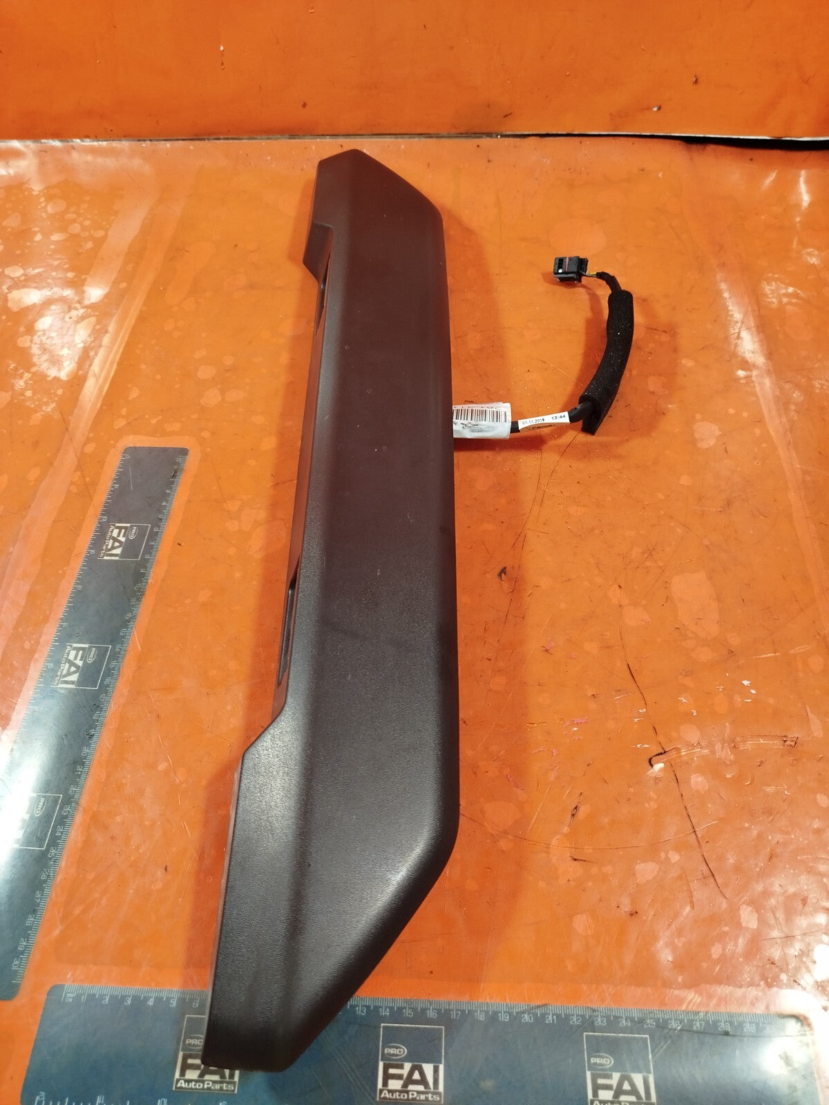 ✅FORD TRANSIT CUSTOM 2.0 DIESEL 2019 Rear Tailgate Cover Trim BK21-13555-AFW - Image 2