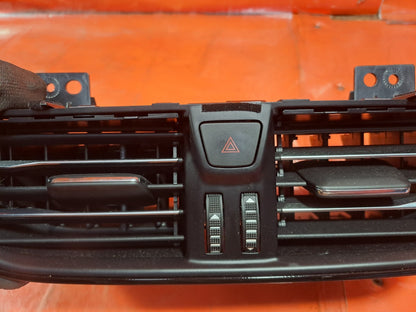 ✅2019 Ford Focus MK4 ST-Line Center Dash Air Vent JX7B-19K617-AL + Warranty A354 - Image 4