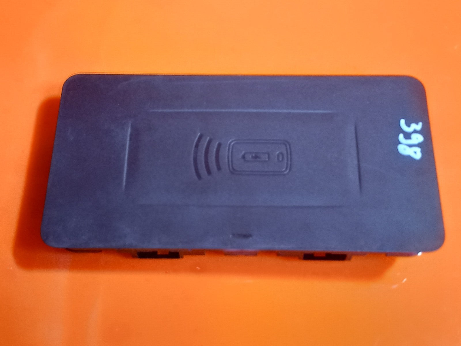 BMW X5 G05 Xdrive 50e M Sport 3.0 Petrol 2025 Wireless Charger WCA 5B5FF97 A398 - Image 5