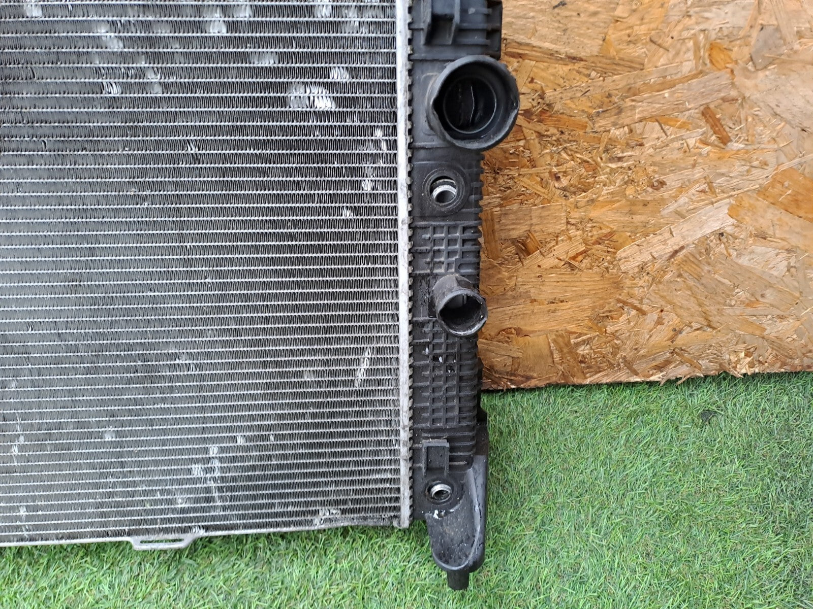 ✅Mercedes C-CLASS W204 2007-2014 COOLING RADIATOR A2045000403 Warranty xAA - Image 2