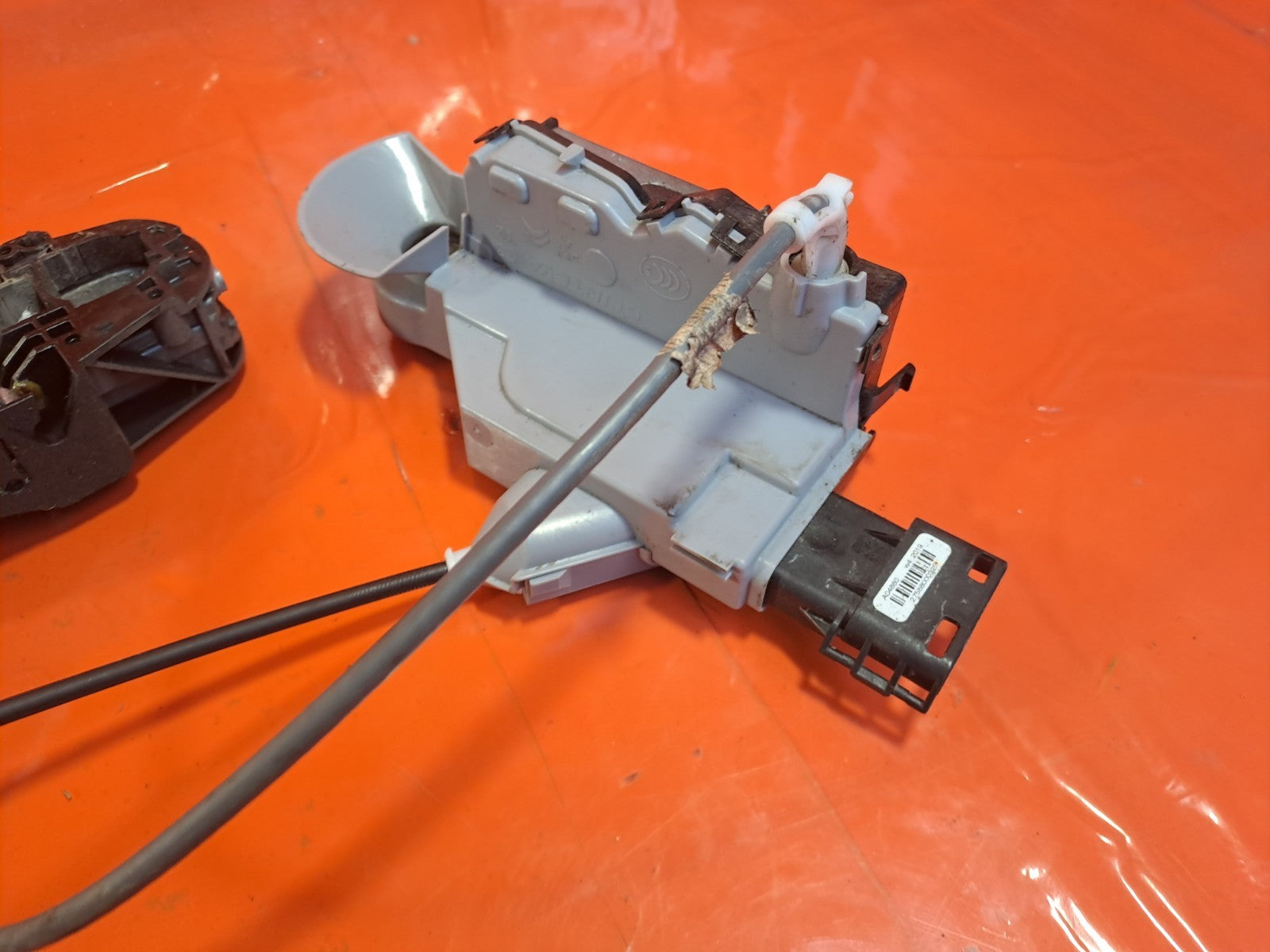 ✅Citroen Berlingo 650 1.5 Diesel 2020 Rear Left Door Lock 16943588 Warranty A381 - Image 4