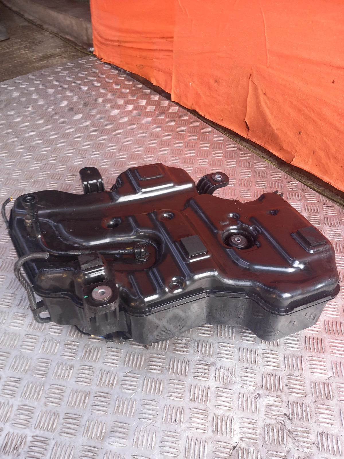 BMW X3 G01 M40D 3.0 Diesel 2019 AdBlue Tank 7418879 Warranty A393 - Image 11