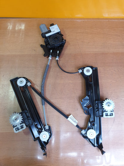 ✅BMW I4 G26 E-DRIVE 40M SPORT 2023 REAR RIGHT WINDOW REGULATOR 9854496 9854232 - Image 1