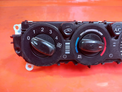 Ford Tourneo Custom 2.2 Diesel 2015 A/C Heater Climate Control Panel BM5T18549 - Image 3
