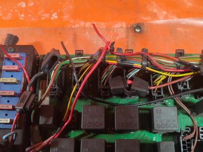 ✅2003 VOLVO FL FUSE BOX 1079459 + WARRANTY A324 - Image 4