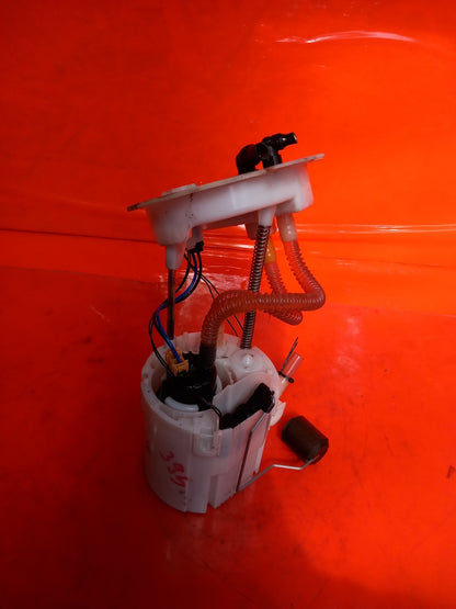 2013 BMW 3 Series F30 Diesel Fuel Pump Sender Unit 7243972 Warranty A395 - Image 2