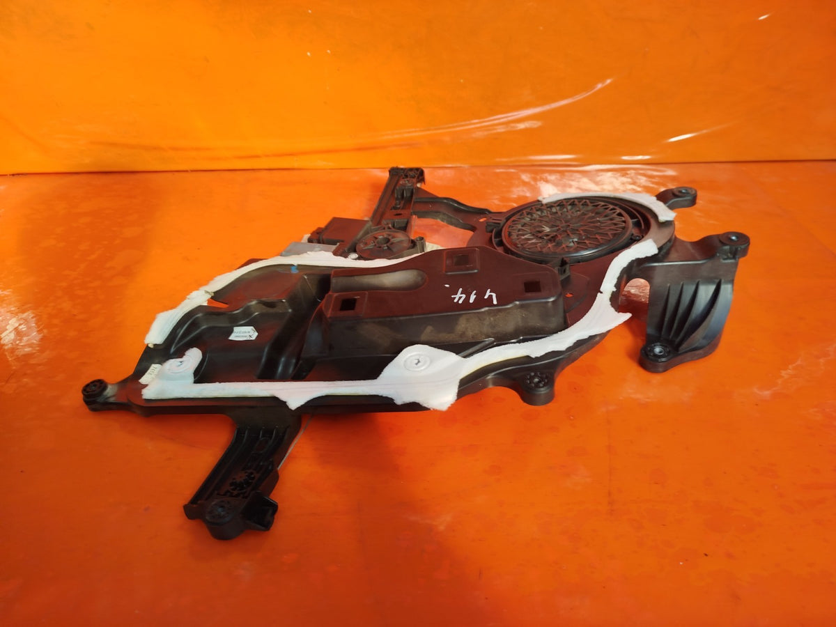 2020 Vauxhall Combo MK4 Front Right Window Regulator Motor 9830335980 A414 - Image 4