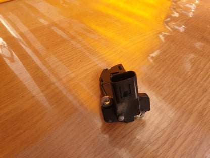 ebay-src:https://i.ebayimg.com/00/s/mtiwmfgxnjaw/z/~uwaaoswwgpk-rdm/$_57.jpg