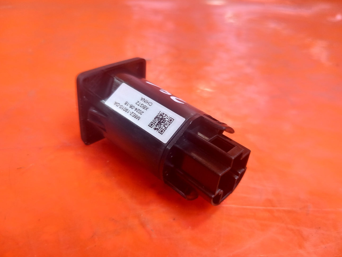 ebay-src:https://i.ebayimg.com/00/s/mtiwmfgxnjaw/z/d0qaaesw7vnqoo3c/$_57.jpg