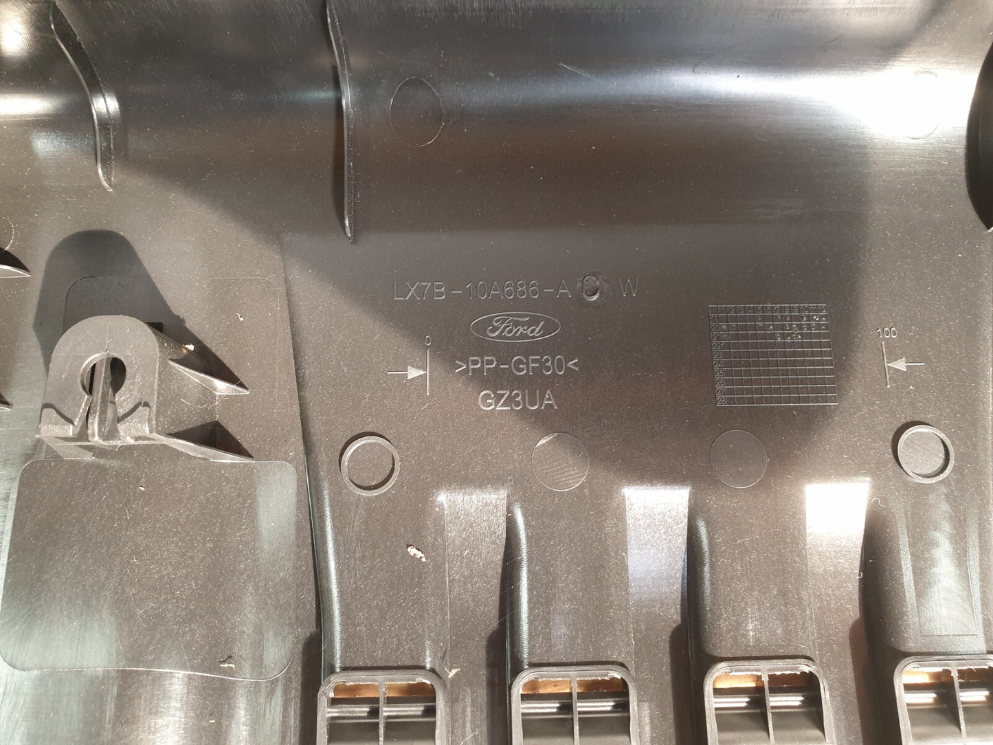 FORD FOCUS ACTIVE X 1.0 PETROL 2021 BATTERY TRAY COVER LX7B10A686ACW Warranty - Image 11