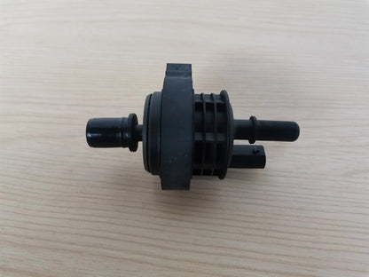✅Mercedes CLS 450 W257 3.0 Petrol 2019 Vacuum Purge Valve A0004703700 Warranty - Image 2
