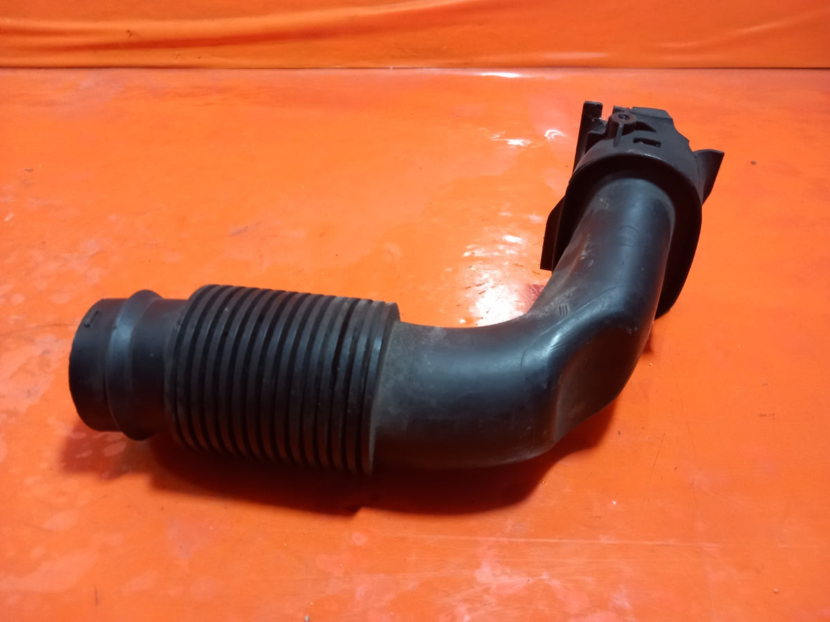 ebay-src:https://i.ebayimg.com/00/s/mtiwmfgxnjaw/z/qlsaaeswx9dq4zxh/$_57.jpg