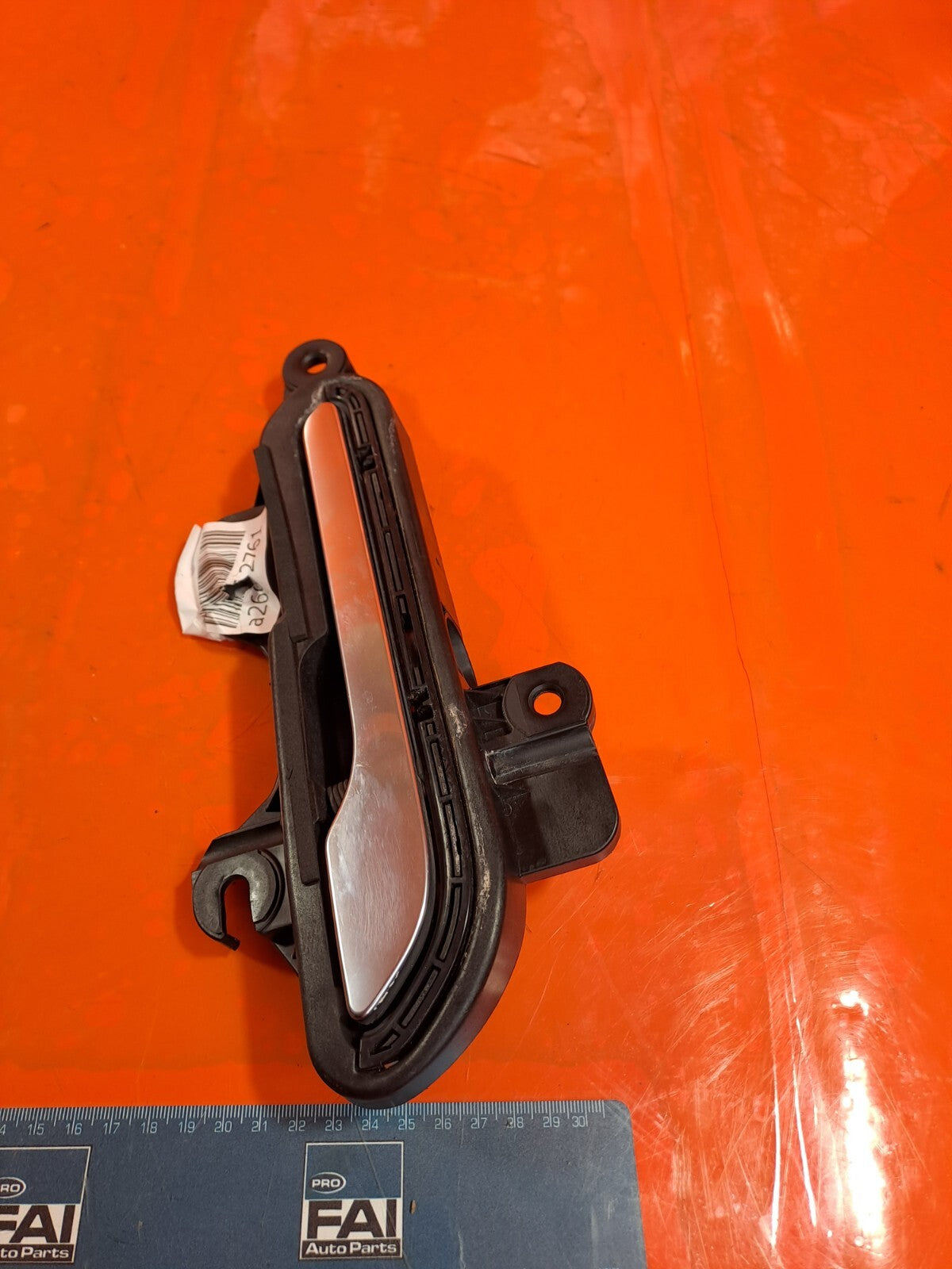 ✅2020 TESLA MODEL 3 DOOR HANDLE EXTERIOR FRONT RIGHT 1081832-00-J +WARRANTY A266 - Image 5