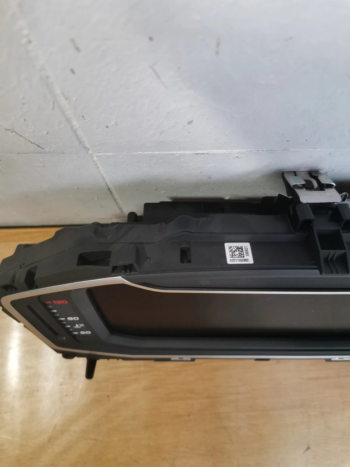 ebay-src:https://i.ebayimg.com/00/s/mtywmfgxmjaw/z/njgaaeswwapqib7n/$_57.jpg