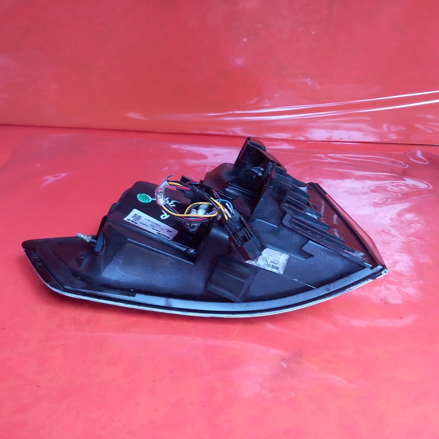 Ford Galaxy MK3 2019 Rear Right Outer Tail Light EM2B-13404-AD Warranty A345 - Image 9