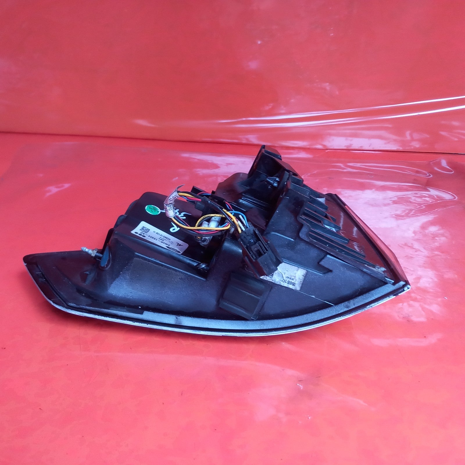 Ford Galaxy MK3 2019 Rear Right Outer Tail Light EM2B-13404-AD Warranty A345 - Image 9