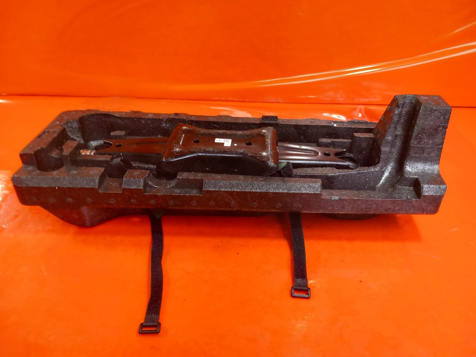 2021 Ford Transit Custom Jack Kit Holder Foam KK21-17A012-AB Warranty A372 - Image 2