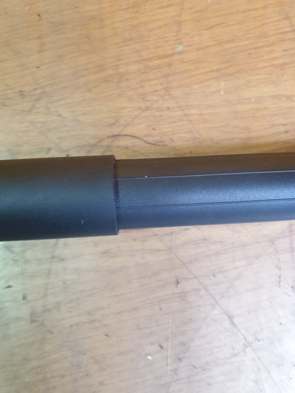 ✅2022 TESLA MODEL Y TAILGATE GAS STRUT RIGHT 1500602-00-A  + WARRANTY A172 - Image 4