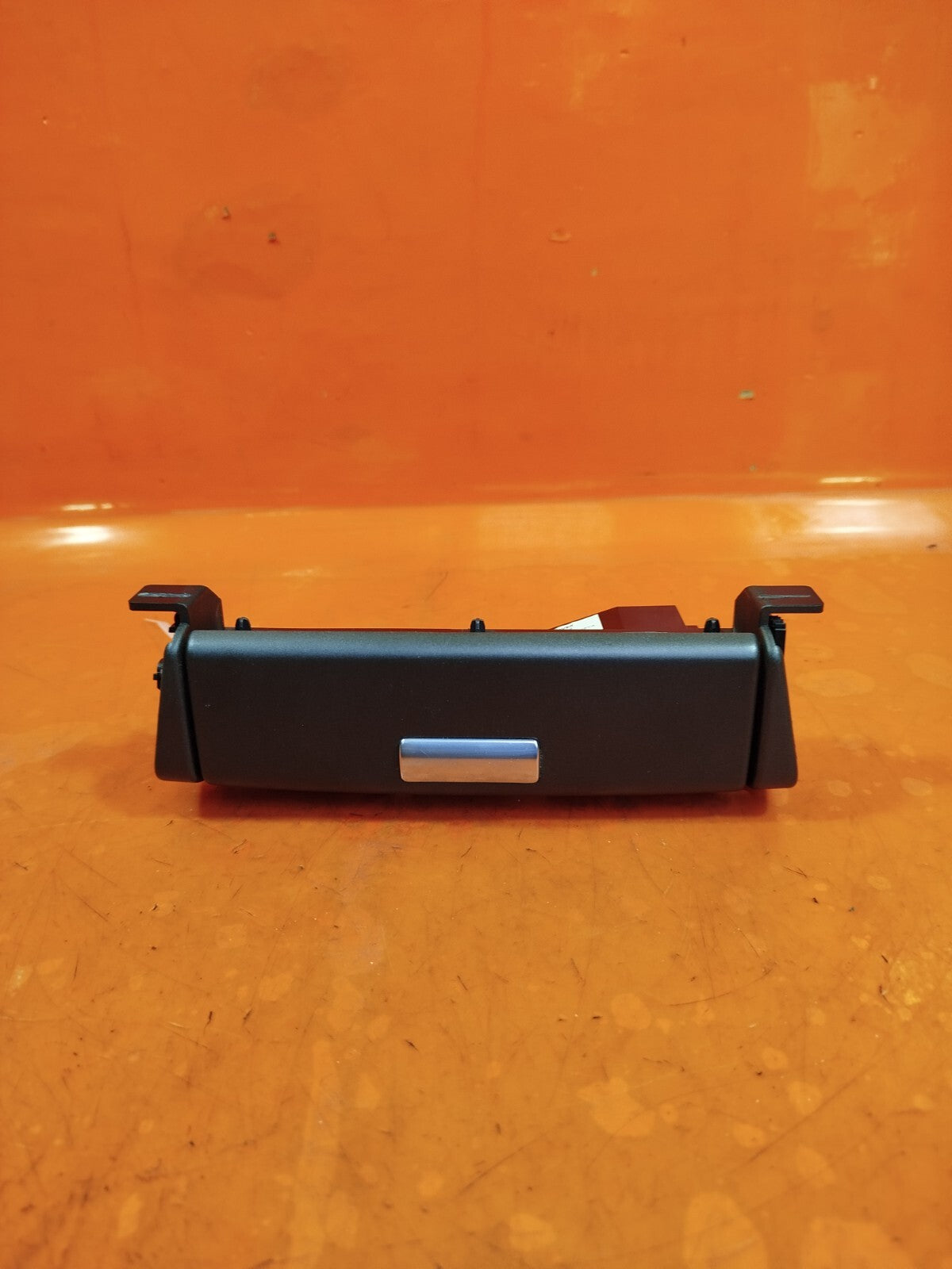 ✅2011 LAND ROVER RANGE ROVER L322 4.4D AUDIO VIDEO INPUT CONSOLE XH42-19C059-AA - Image 3