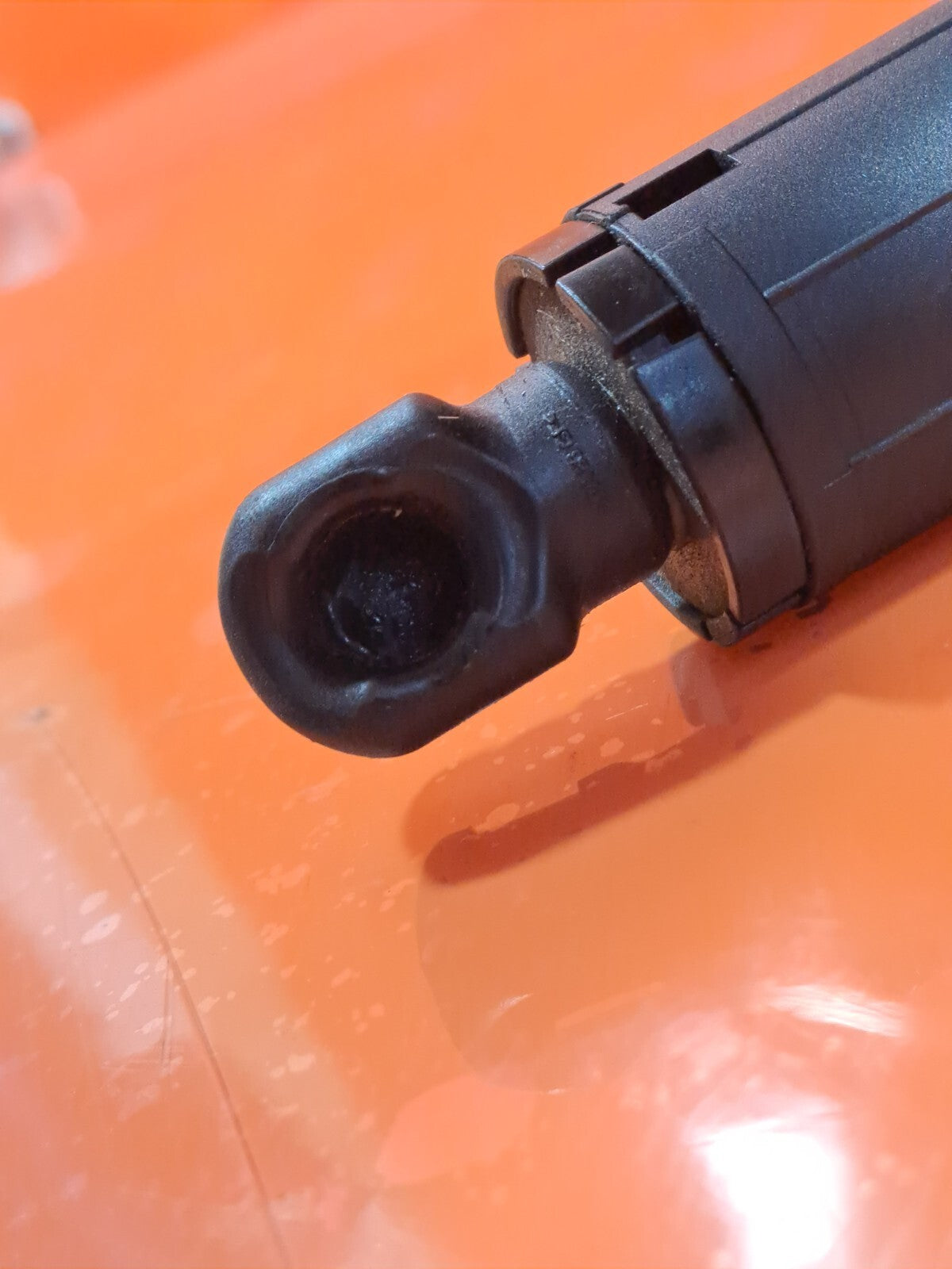 HYUNDAI IONIQ 5 2024 RIGHT SIDE TAILGATE GAS STRUT 81841-GI101 Warranty A226 - Image 3