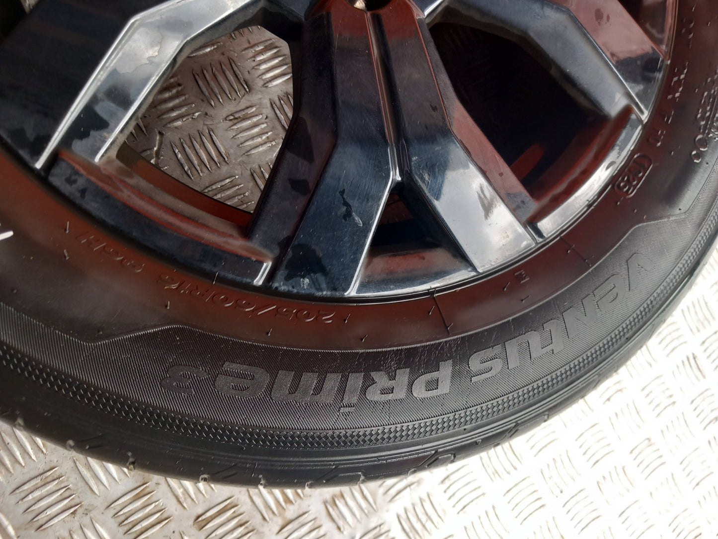 2024 Dacia Jogger Alloy Wheel with Tyre 205/60 R16 403004026R Warranty A391 - Image 11