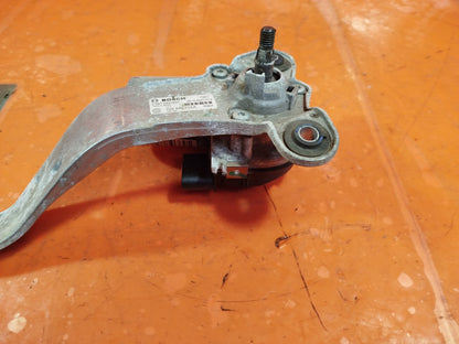 ✅CUPRA BORN V2 Ev 2023 FRONT LEFT WINDSCREEN WIPER MOTOR 10A955113A 10A955119A - Image 10