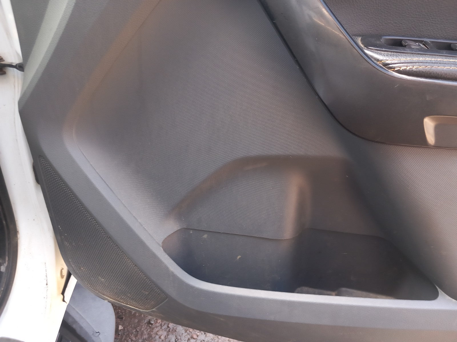 2017 Ford Ranger Wildtrak Front Right Door Card Panel Warranty A401 - Image 5