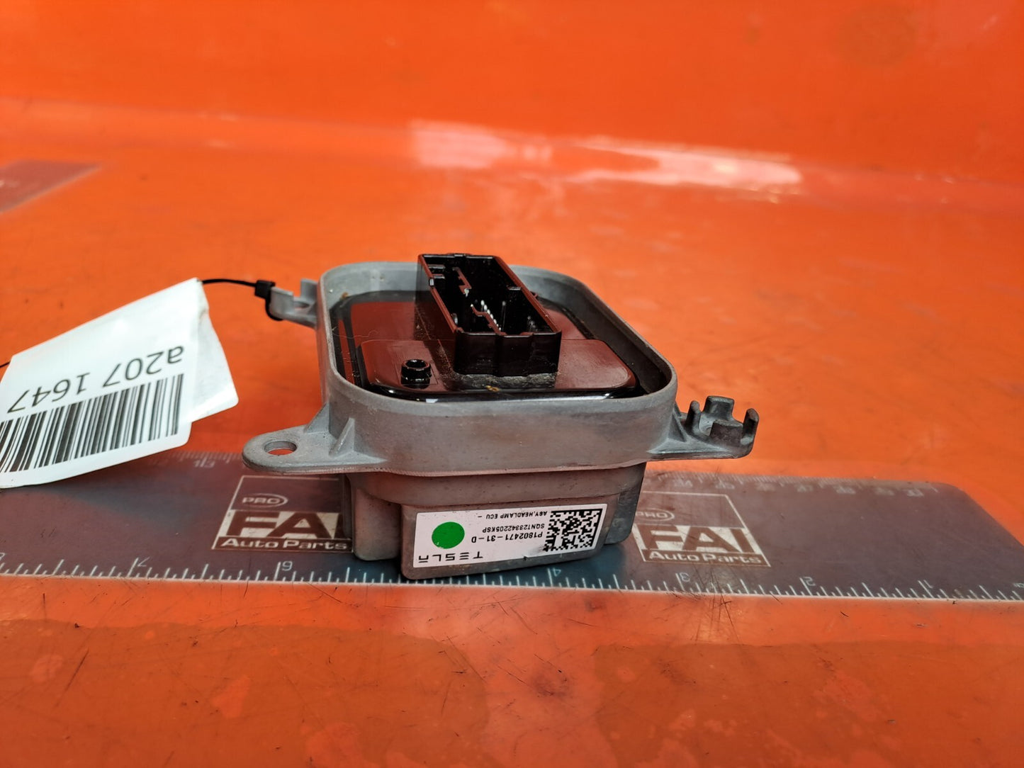 TESLA MODEL 3 LONG 2024 HEADLIGHT BALLAST CONTROL MODULE P1802471-31-D Warranty - Image 7
