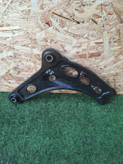 ✅RENAULT Trafic III Sl27 2016 1.6 Diesel FRONT RIGHT LOWER CONTROL ARM WISHBONE - Image 1