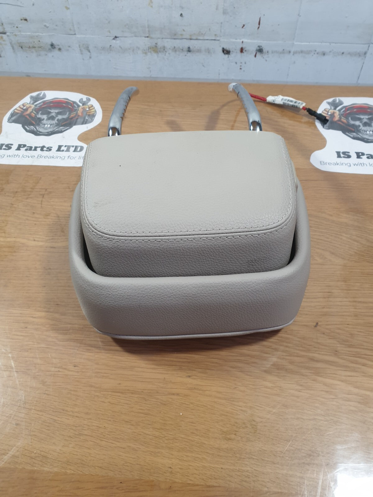BMW 520D F11 2.0 DIESEL 2010 FRONT LEFT SEAT HEADREST KS726381711 Warranty A216 - Image 9