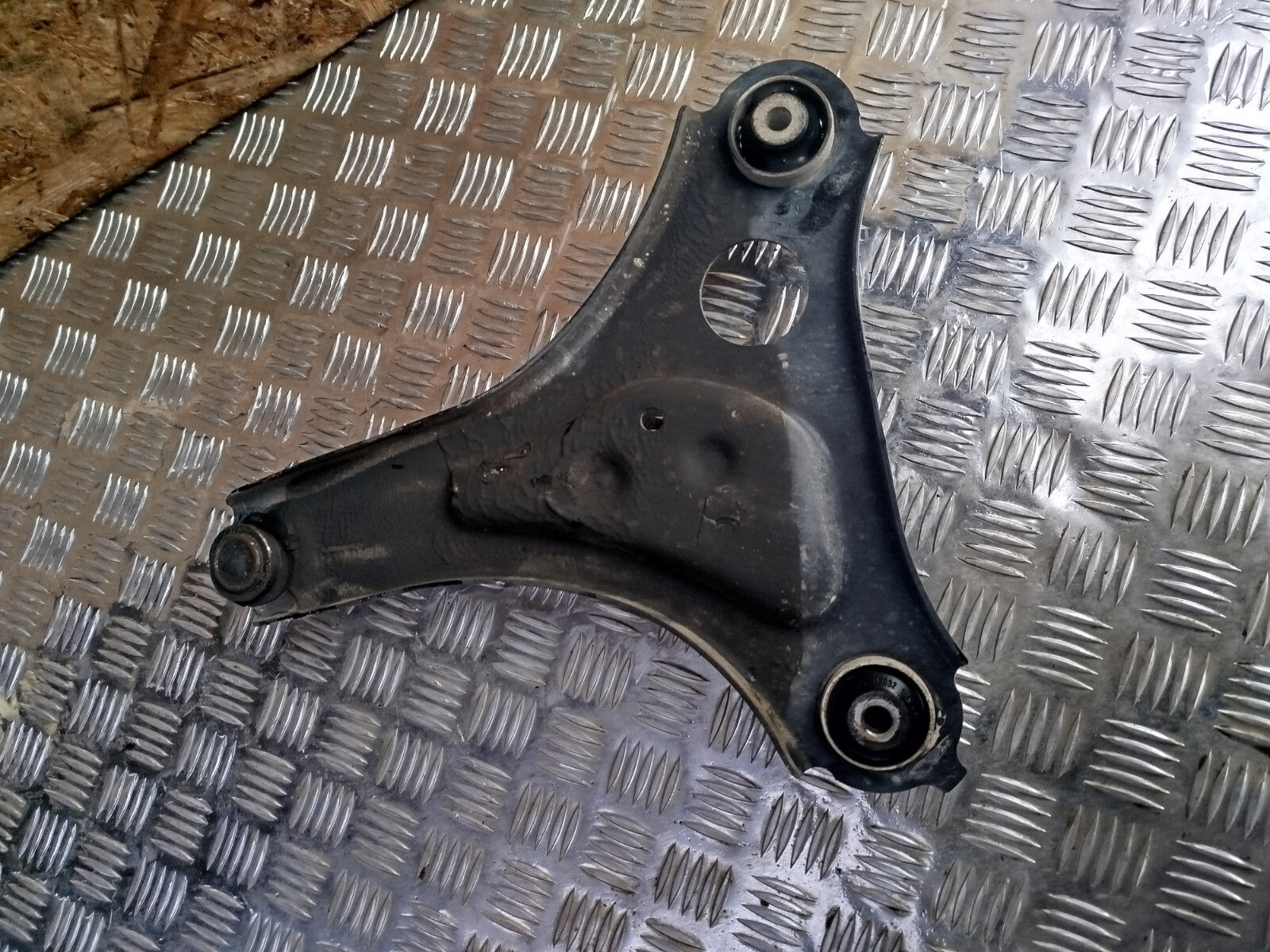 ebay-src:https://i.ebayimg.com/00/s/mtiwmfgxnjaw/z/daiaaoswhvrn2aqi/$_57.jpg