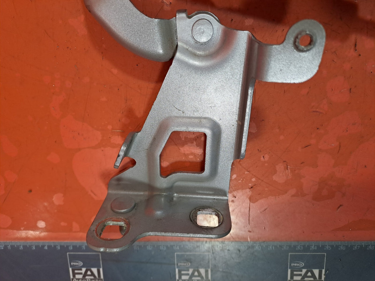 ✅Renault Trafic III Sl27 Sport 2016 1.6 Diesel BONNET HINGE &STRUT &BRACKET A256 - Image 10