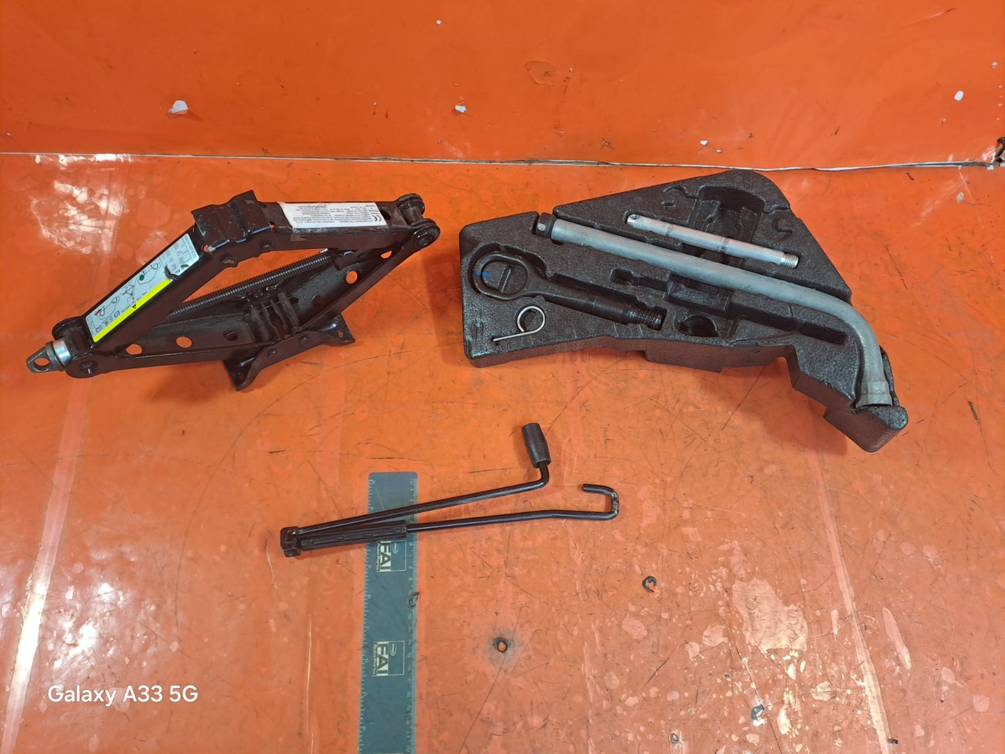 ✅AUDI Q7 S LINE 3.0 DIESEL 2009 TOOL KIT SET 5Q0011221 Warranty A300 - Image 4