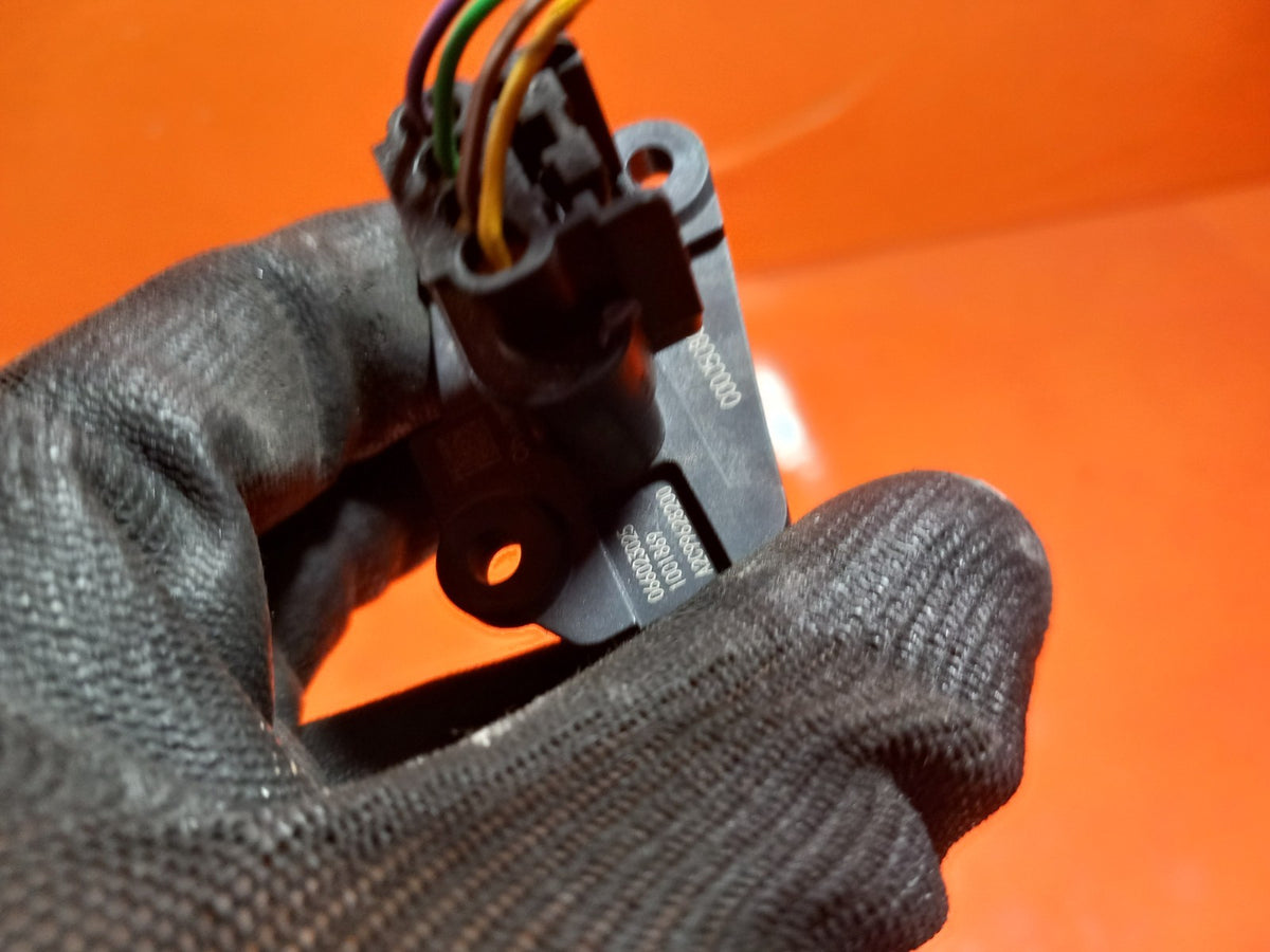ebay-src:https://i.ebayimg.com/00/s/mtiwmfgxnjaw/z/644aaeswzu1q4zhn/$_57.jpg