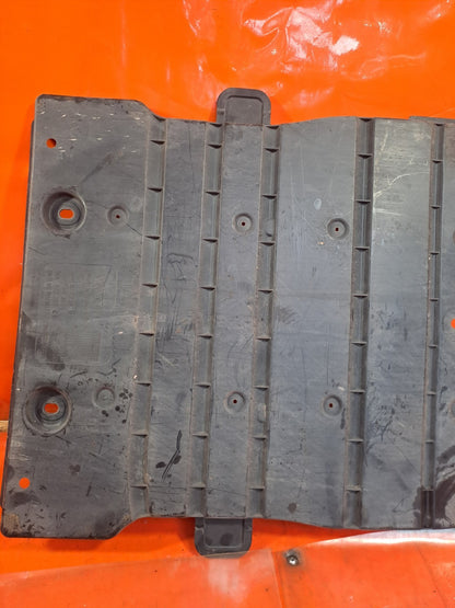 ✅AUDI A3 1.6 DIESEL 2013 ENGINE UNDERTRAY COVER 5Q0825230 Warranty A338 - Image 4