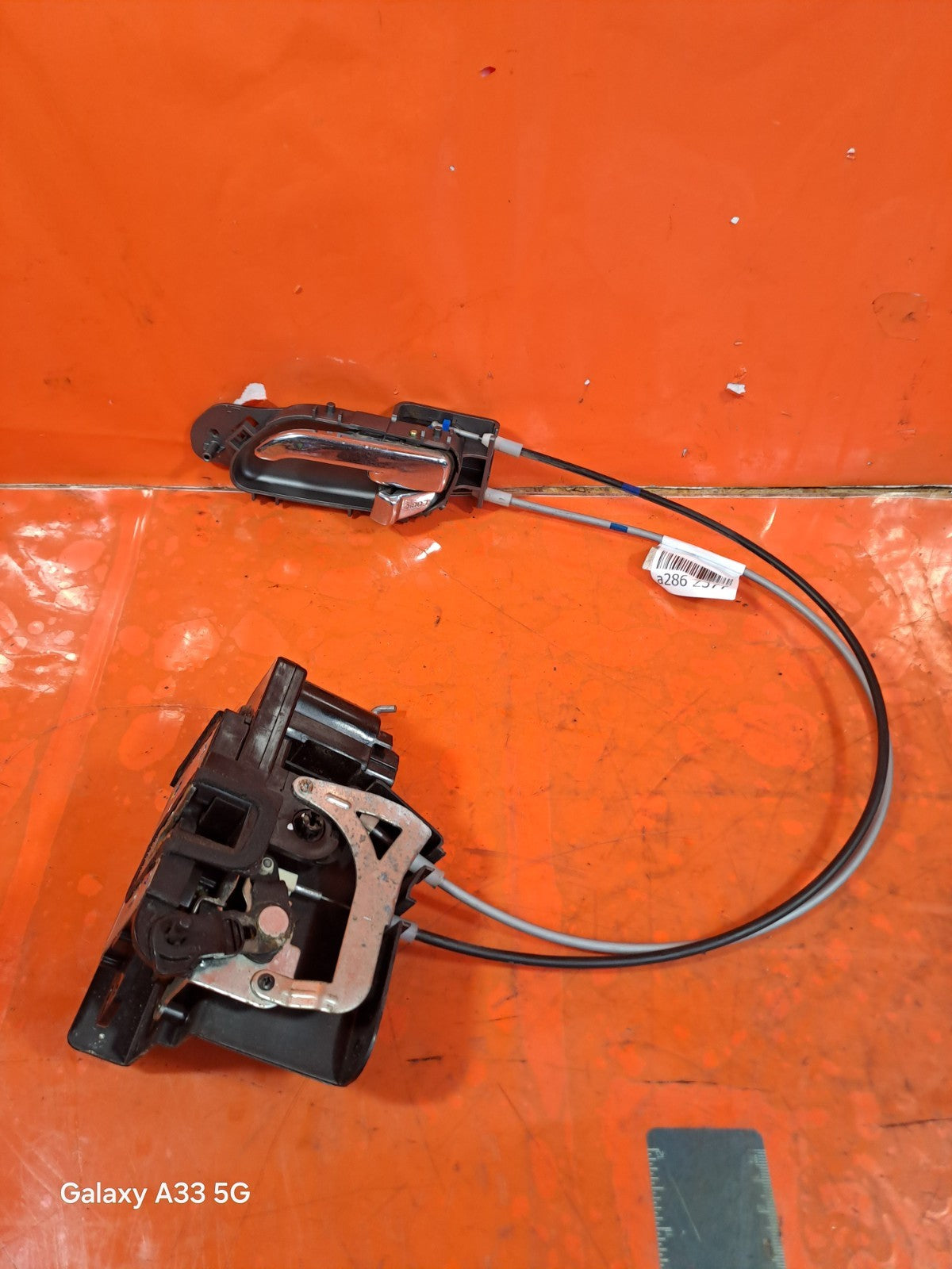 ✅SSANGYONG RODIUS TURISMO 2.2 DIESEL 2017 REAR LEFT DOOR LOCK Warranty A286 - Image 1