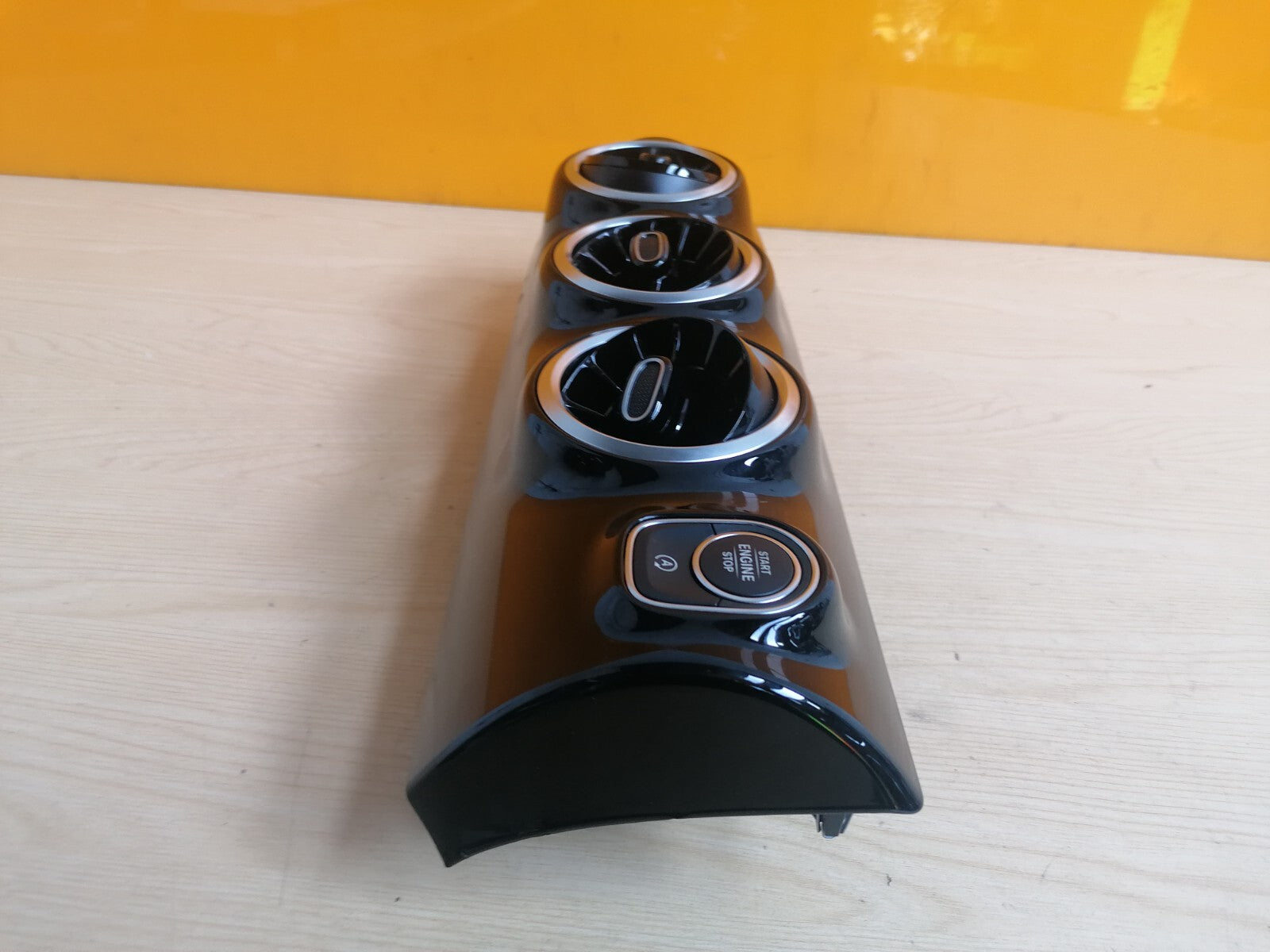 ✅2020 MERCEDES A CLASS W177 1.3P FRONT DASHBOARD AIR VENT A1776800001 A050 - Image 7
