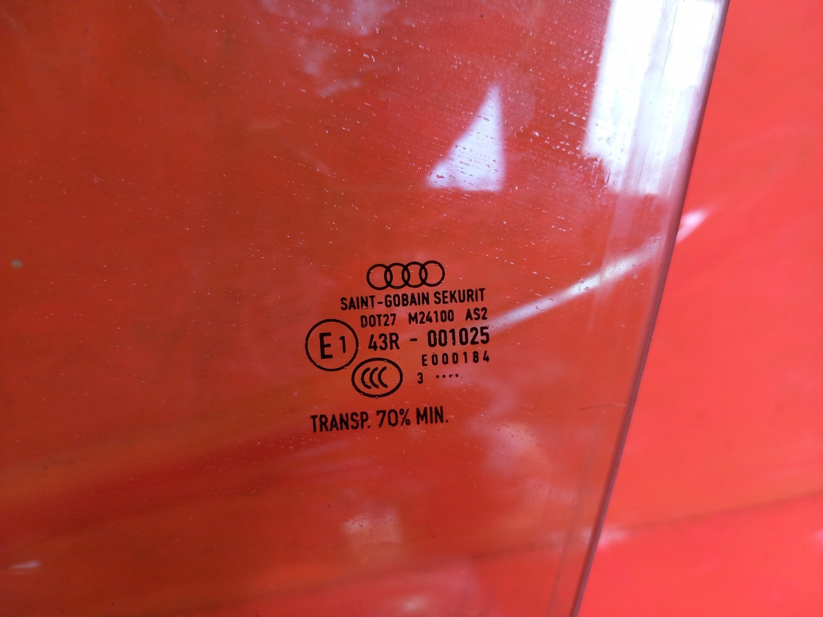 Audi A3 1.6 Diesel 2013 Front Left Window Glass 43R-001025 Warranty A338 - Image 7