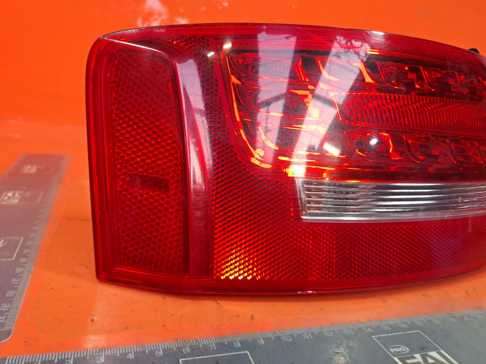 ✅AUDI A5 S LINE CABRIO 2.0 PETROL 2009 REAR LEFT OUTER TAIL LIGHT 8T0945095B - Image 3