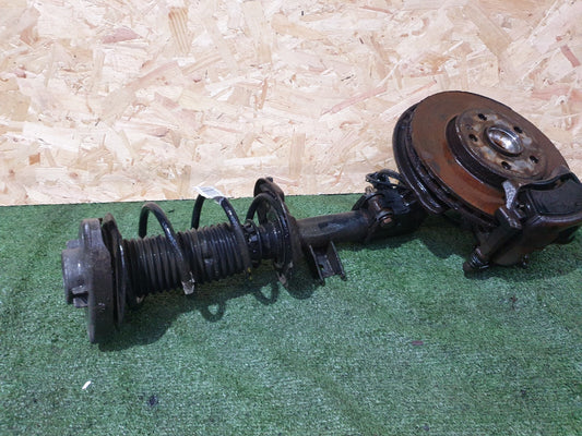 ✅2012 Mercedes B Class W246 Front Left Suspension Leg Hub A2463207513 A132 - Image 2