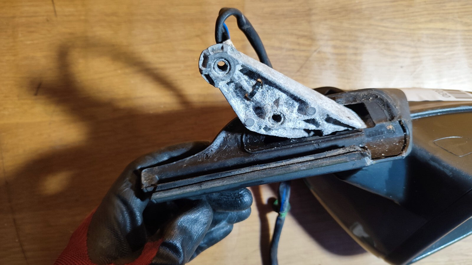 ebay-src:https://i.ebayimg.com/00/s/otawwde2mda=/z/thuaaoswyntlzn21/$_57.jpg