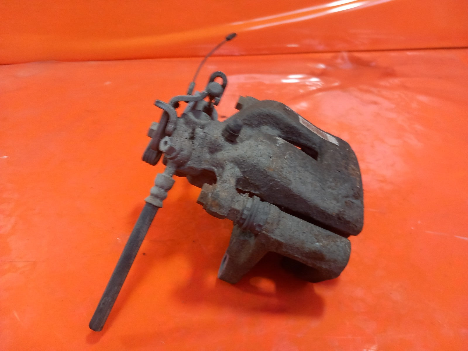 Vauxhall Vivaro 2900 1.5 Diesel 2020 Rear Left Brake Caliper 9805341780 A380 - Image 5