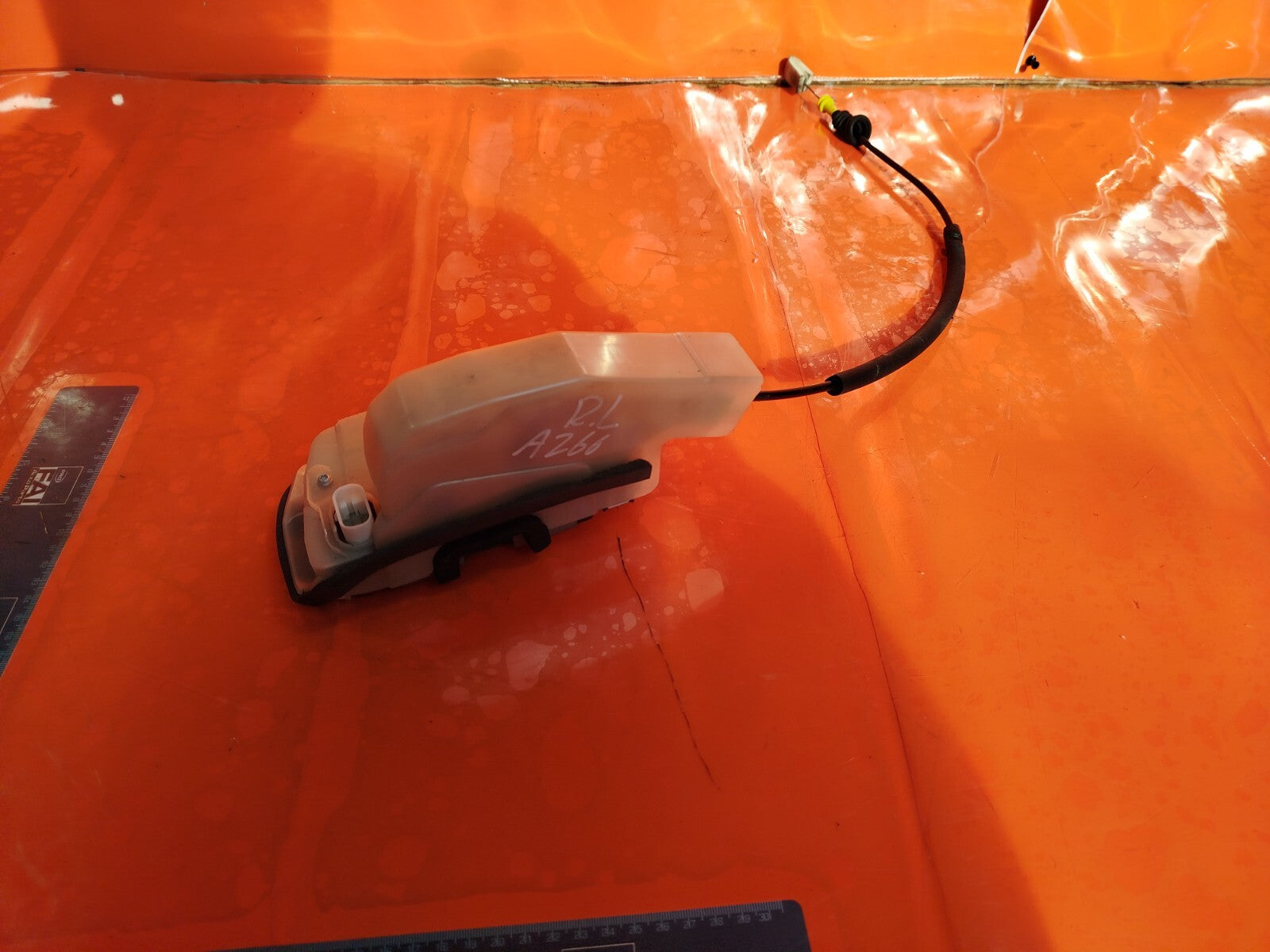 ✅Tesla Model 3 Long Range 2020 REAR LEFT DOOR SOLENOID 1068970-00-M Warranty - Image 2