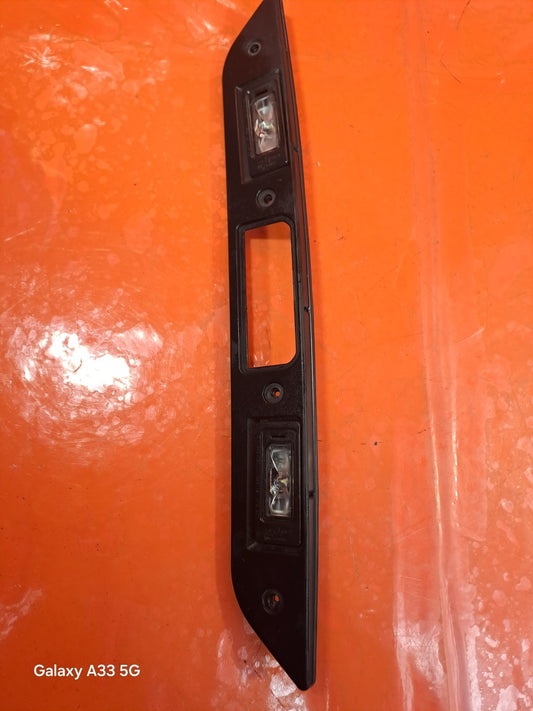 ✅2023 CUPRA FORMENTOR TAILGATE HANDLE WITH NUMBER LIGHTS 5FF827335 WARRANTY A336 - Image 2