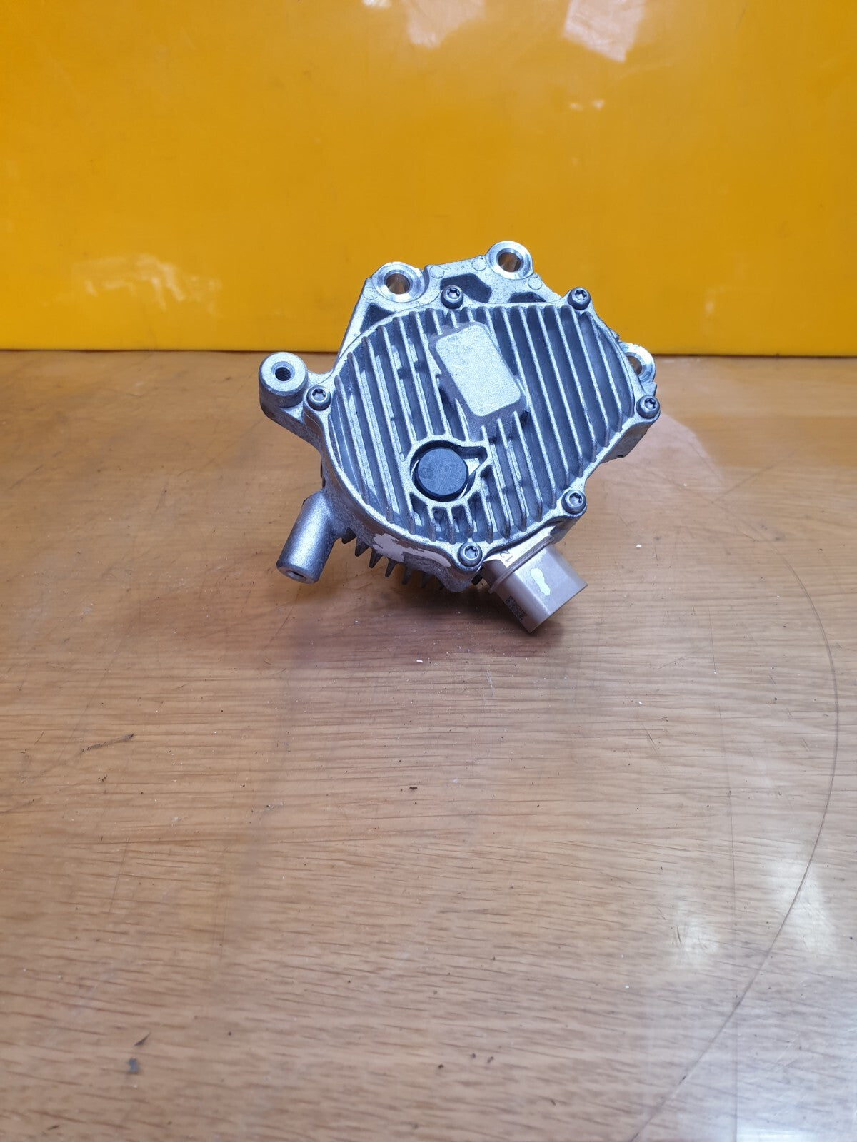 ebay-src:https://i.ebayimg.com/00/s/mtywmfgxmjaw/z/rn0aaoswwxfmx2wu/$_57.jpg